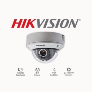 KAMERA 2MP HIKVISION DS-2CE5AD0T-VPIT3ZF (2,7-13,5mm) KAMERA DS-2CE5AD0T-VPIT3F (2.7-13.5mm) je kamera visokih performansi sa HD1080P 2MP rezolucijom. Ova kamera ima TVI/AHD/CVI/CVBS izlaz i 2MP CMOS senzor s EXIR 2.0 tehnologijom. Osim toga, kamera ima IP67 zaštitu i IK10 antivandalnu zaštitu, što je čini idealnom za vanjske uvjete. Leća kamere ima raspon od 2.7-13.5mm (100°-30°) i PAL/NTSC signal. Ova kamera također ima efektivne piksele od 1920(š)x1080(v) i video frame rate od 1080@25fps. Sinkronizacija kamere je interna, a domet IR-a je do 40m. Kamera ima funkciju dan/noć i može se podesiti pod kutom pan: 0°.